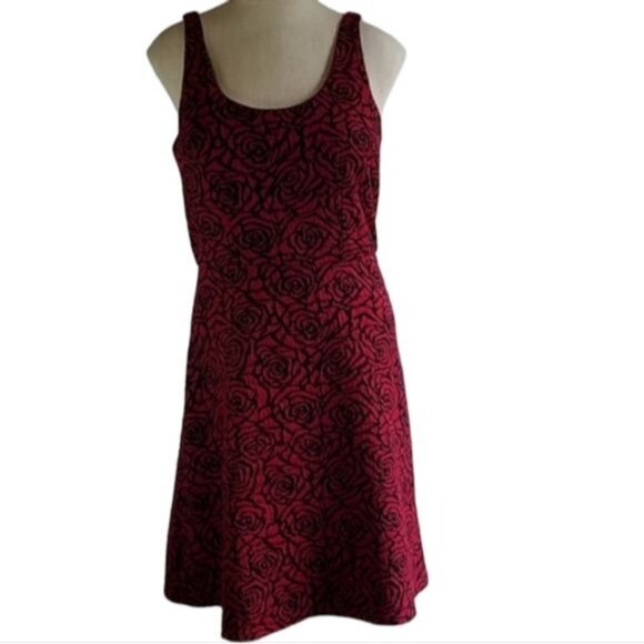 Dress Charming Charlie Sleeveless Tank Red Black Floral Women's WOMAN'S Small - Picture 2 of 10